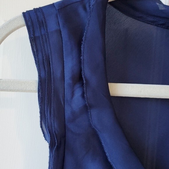 SPENSE BLUE SATIN BIAS CUT SLEEVELESS BLOUSE SIZE MEDIUM - Picture 2 of 7